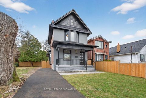 Photo 1 at 290 Chisholm Avenue, Lumsden, Toronto