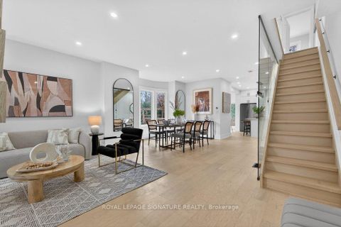 Photo 4 at 290 Chisholm Avenue, Lumsden, Toronto