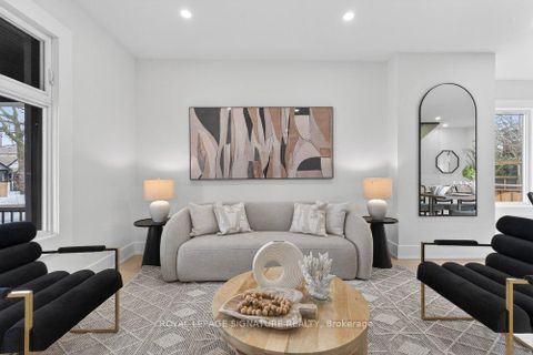 Photo 7 at 290 Chisholm Avenue, Lumsden, Toronto