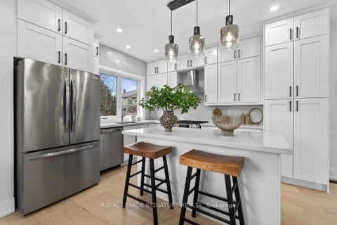 Photo 18 at 290 Chisholm Avenue, Lumsden, Toronto