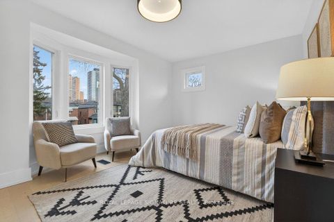 Photo 24 at 290 Chisholm Avenue, Lumsden, Toronto