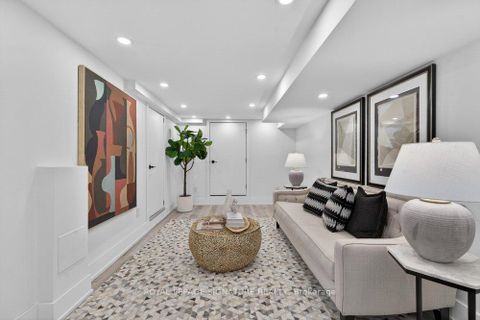 Photo 34 at 290 Chisholm Avenue, Lumsden, Toronto