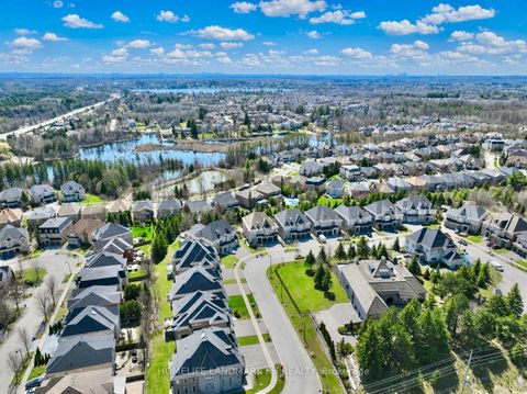 Photo 4 at 15 Finesse Court, Oak Ridges Lake Wilcox, Richmond Hill