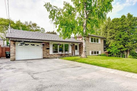 Photo 1 at 22 Ravine Park Crescent, Rouge E10, Toronto