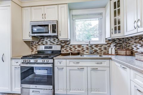 Photo 12 at 22 Ravine Park Crescent, Rouge E10, Toronto