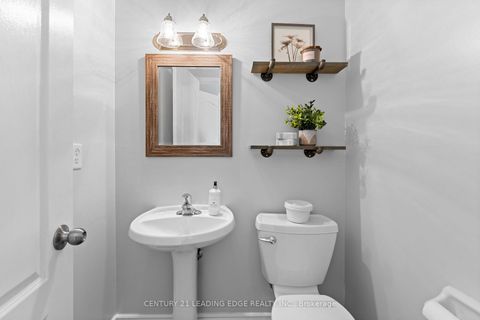 Photo 17 at 31 Kingham Avenue, South East, Ajax