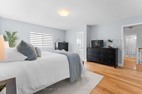 Photo 21 at 31 Kingham Avenue, South East, Ajax