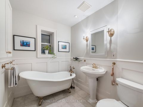 Photo 25 at 390 Kingswood Road, The Beaches, Toronto