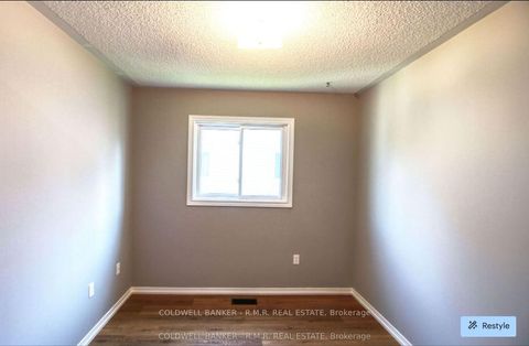 Photo 12 at 1590 Edenwood Court, Samac, Oshawa