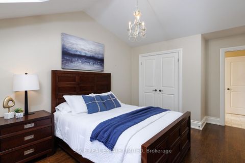 Photo 38 at 19 Carmichael Avenue, Nortown, Toronto