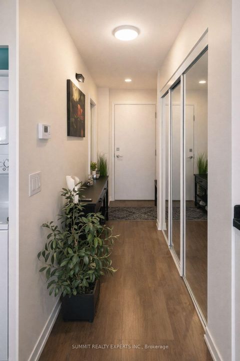 Photo 11 at 607 - 135 Canon Jackson Drive, Greenbrook, Toronto