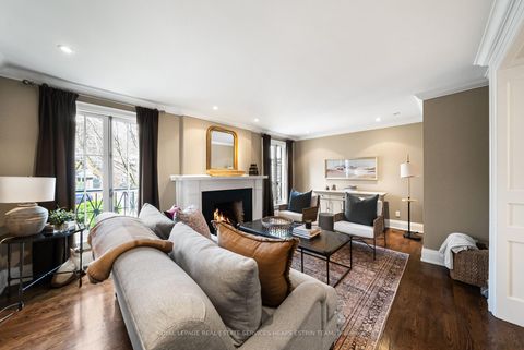 Photo 3 at 115 Inglewood Drive, Moore Park, Toronto