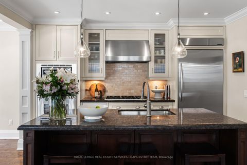 Photo 6 at 115 Inglewood Drive, Moore Park, Toronto