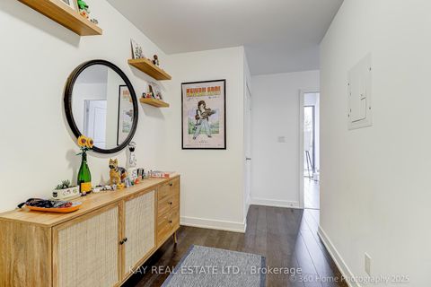Photo 1 at 305 - 2799 Kingston Road, Cliffcrest, Toronto