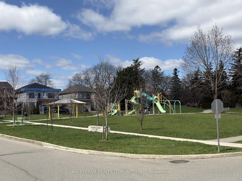 Photo 10 at 721 - 372 Hwy 7, Doncrest, Richmond Hill