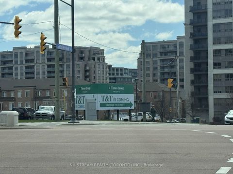 Photo 11 at 721 - 372 Hwy 7, Doncrest, Richmond Hill