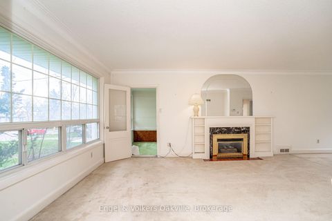Photo 7 at 98 Prince Edward Drive S, Queensway, Toronto