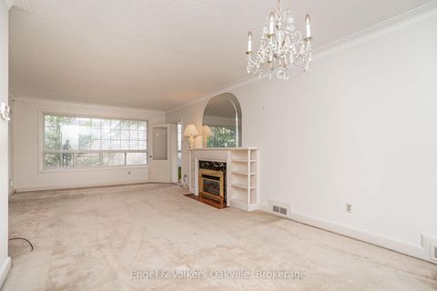 Photo 10 at 98 Prince Edward Drive S, Queensway, Toronto