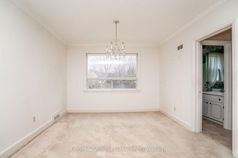Photo 11 at 98 Prince Edward Drive S, Queensway, Toronto