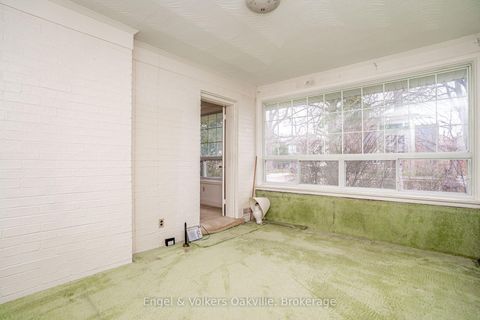 Photo 14 at 98 Prince Edward Drive S, Queensway, Toronto