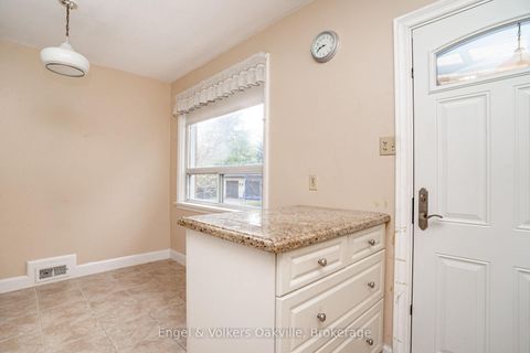 Photo 18 at 98 Prince Edward Drive S, Queensway, Toronto