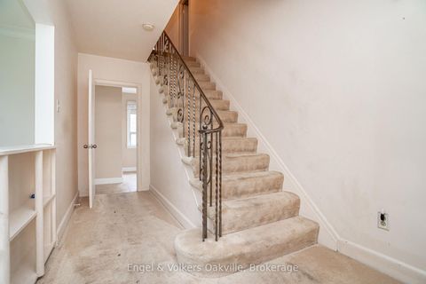 Photo 20 at 98 Prince Edward Drive S, Queensway, Toronto