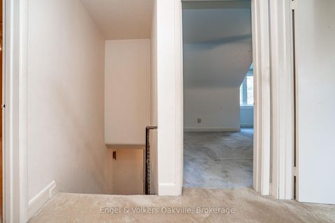 Photo 21 at 98 Prince Edward Drive S, Queensway, Toronto