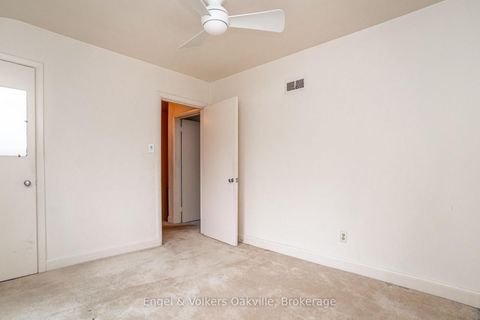 Photo 25 at 98 Prince Edward Drive S, Queensway, Toronto