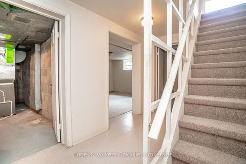 Photo 31 at 98 Prince Edward Drive S, Queensway, Toronto