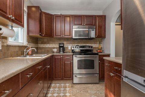 Photo 13 at 177 Duckworth Street, Codrington, Barrie