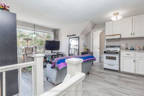 Photo 33 at 177 Duckworth Street, Codrington, Barrie