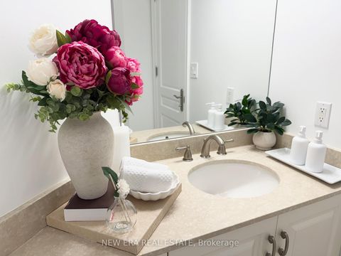 Photo 9 at 602 - 10 Bellair Street, Annex, Toronto