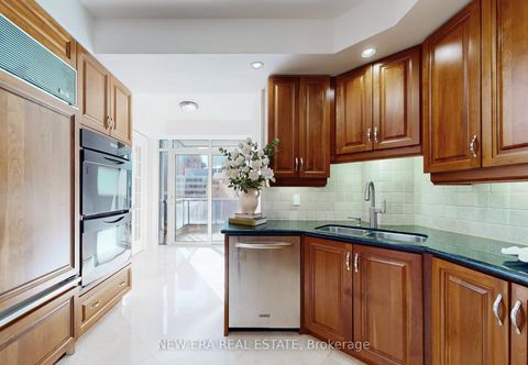 Photo 12 at 602 - 10 Bellair Street, Annex, Toronto