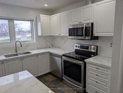 Photo 5 at 361 Birchmount Road, Cliffside, Toronto