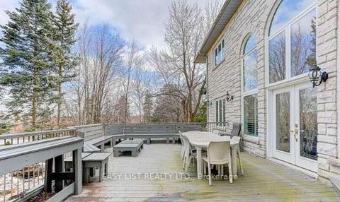 Photo 3 at 206 Arnold Avenue, Yorkhill, Vaughan