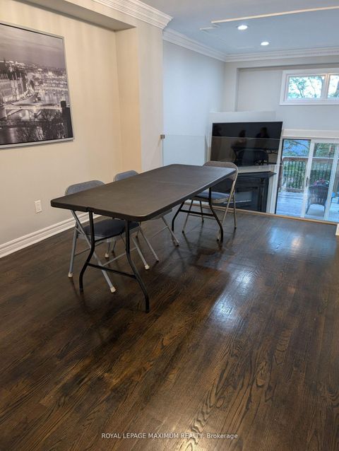 Photo 4 at 37 Old Firehall Lane, West Woodbridge, Vaughan