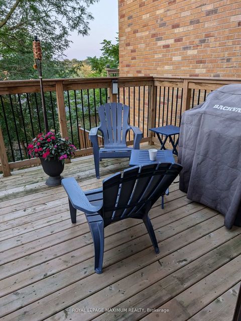 Photo 14 at 37 Old Firehall Lane, West Woodbridge, Vaughan