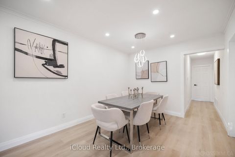 Photo 12 at 107 Bayview Parkway, Leslie Valley, Newmarket