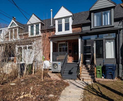Photo 2 at 52 Balfour Avenue, East York, Toronto