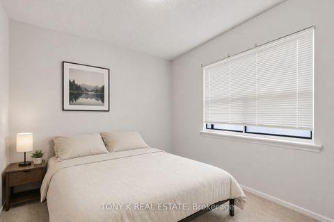Photo 3 at 3012 Keele Street, CFB, Toronto