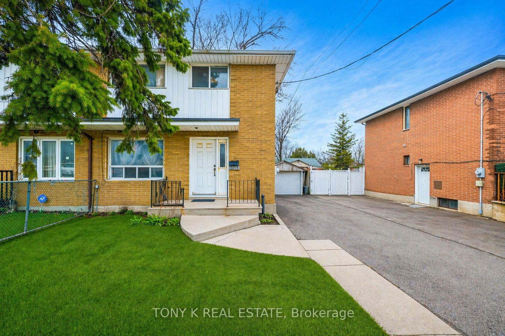 3012 Keele Street, CFB, Toronto photo 4