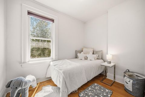 Photo 17 at 93 Brookdale Avenue, Lawrence Park North, Toronto