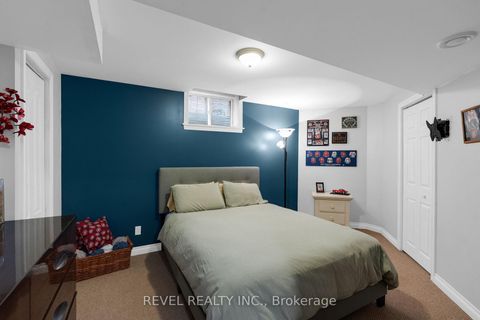 Photo 18 at 28 Dunnett Drive, Ardagh, Barrie