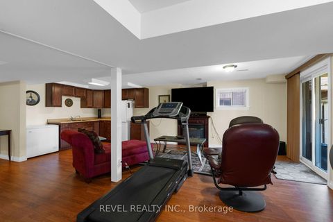 Photo 25 at 28 Dunnett Drive, Ardagh, Barrie