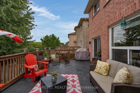Photo 30 at 28 Dunnett Drive, Ardagh, Barrie