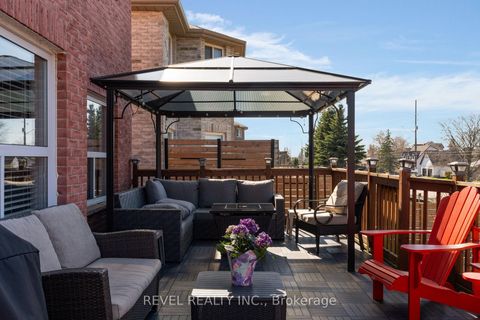 Photo 32 at 28 Dunnett Drive, Ardagh, Barrie