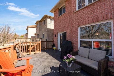 Photo 33 at 28 Dunnett Drive, Ardagh, Barrie