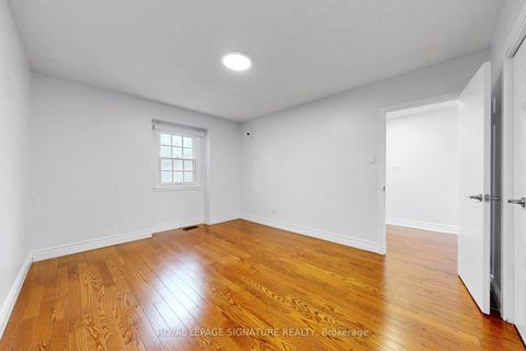 Photo 30 at 24 Laureleaf Road, Bayview Glen, Markham