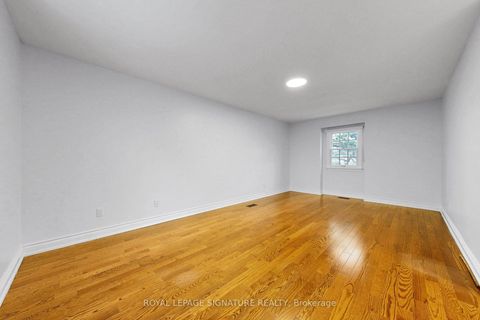 Photo 38 at 24 Laureleaf Road, Bayview Glen, Markham