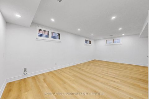 Photo 43 at 24 Laureleaf Road, Bayview Glen, Markham